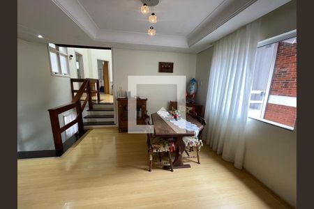 Casa à venda com 4 quartos, 227m² em Hamburgo Velho, Novo Hamburgo