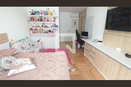 Casa à venda com 4 quartos, 750m² em Adalgisa, São Paulo