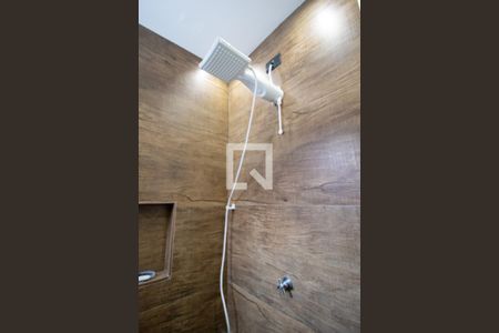 Banheiro da Suíte de casa para alugar com 2 quartos, 111m² em Wanel Ville, Sorocaba