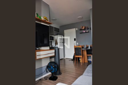 Detalhe - Sala e Sala de Jantar de apartamento para alugar com 2 quartos, 39m² em Vila Nina, São Paulo