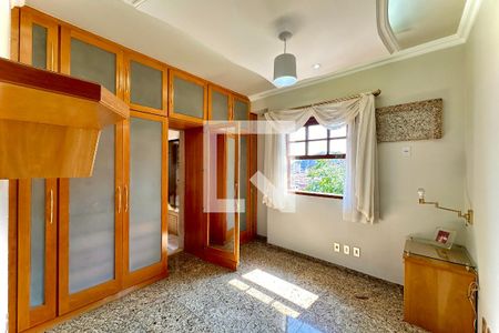 Apartamento à venda com 7 quartos, 266m² em Saúde, Rio de Janeiro