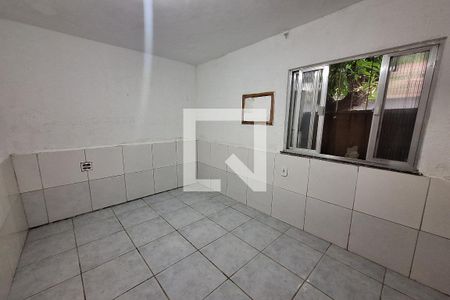 Quarto de casa para alugar com 1 quarto, 42m² em Parque Uruguaiana, Duque de Caxias