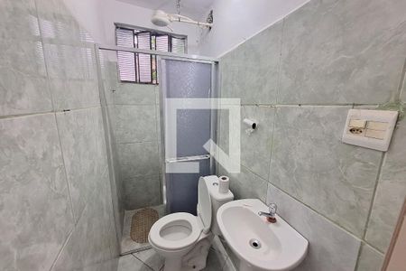 Banheiro de casa para alugar com 1 quarto, 42m² em Parque Uruguaiana, Duque de Caxias
