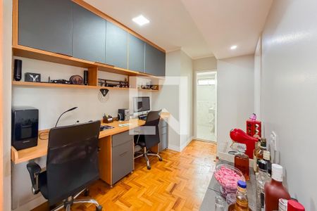 Escritório de apartamento à venda com 2 quartos, 75m² em Jardim da Gloria, São Paulo
