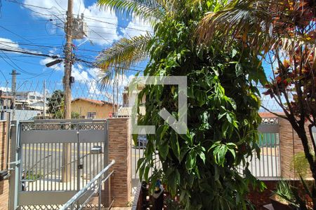 Vista da Sala de casa à venda com 3 quartos, 390m² em Vila Mimosa, Campinas