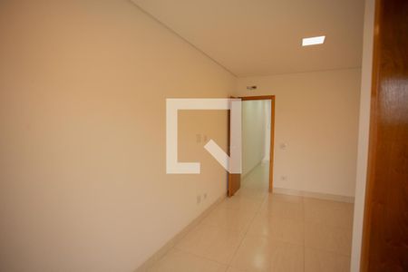 SUÍTE 1 de casa para alugar com 3 quartos, 170m² em Vila Mangalot, São Paulo