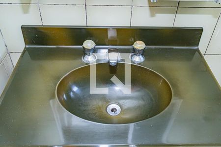 Banheiro suite de casa para alugar com 1 quarto, 63m² em Vila Palmeiras, São Paulo