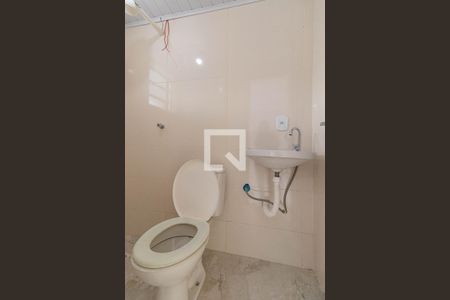 Banheiro de casa para alugar com 1 quarto, 44m² em Lajeado, São Paulo