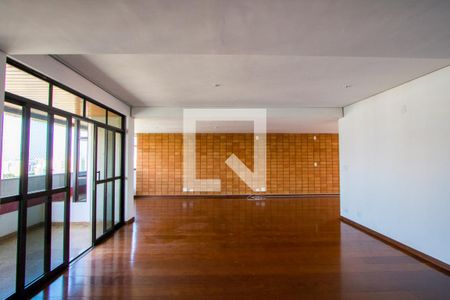 Apartamento para alugar com 4 quartos, 300m² em Vila Lea, Santo André