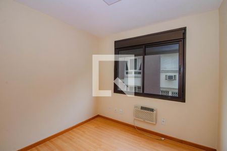Quarto 1 de apartamento para alugar com 3 quartos, 107m² em Petrópolis, Porto Alegre