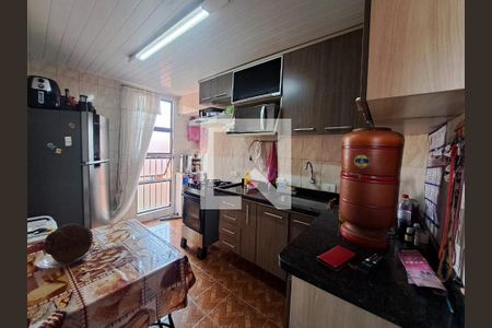 Cozinha de apartamento para alugar com 2 quartos, 64m² em Aliança, Osasco