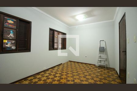 Casa para alugar com 3 quartos, 250m² em Vila Margarida, São Paulo