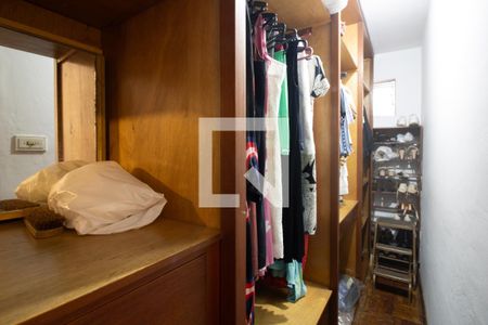 Closet Quarto 1 de casa para alugar com 3 quartos, 135m² em Vila Salete, São Paulo