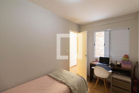 Quarto 2 de casa à venda com 3 quartos, 160m² em Vila Guilhermina, São Paulo