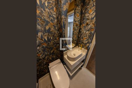Lavabo de apartamento para alugar com 3 quartos, 105m² em Jardim Tupanci, Barueri