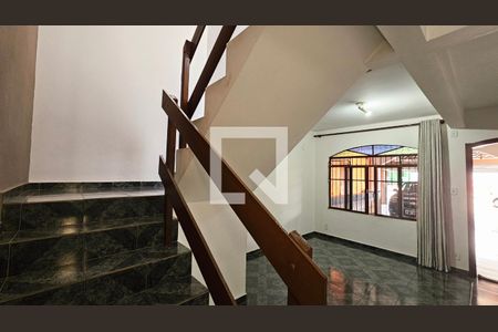 Casa à venda com 3 quartos, 180m² em Jardim Paulista, Várzea Paulista