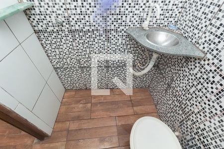 Banheiro de kitnet/studio para alugar com 1 quarto, 50m² em Cidade Líder, São Paulo