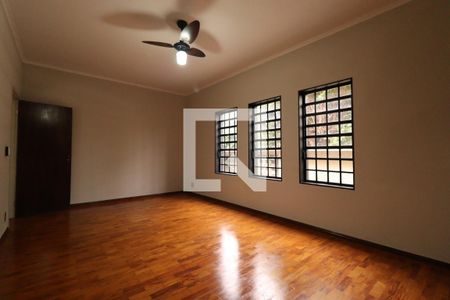 Sala de casa para alugar com 4 quartos, 250m² em Jardim Macedo, Ribeirão Preto