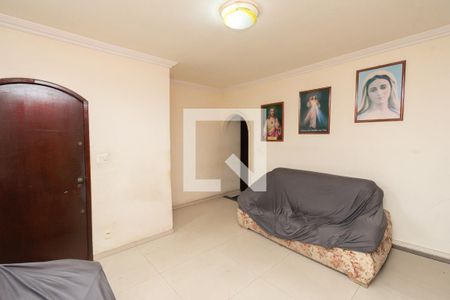 Casa à venda com 3 quartos, 360m² em Eldorado, Contagem