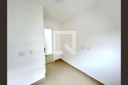 Quarto 1 de apartamento para alugar com 2 quartos, 43m² em Bonsucesso, Guarulhos