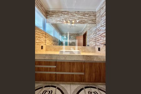 Banheiro de apartamento para alugar com 3 quartos, 120m² em Vila Lidia, Campinas