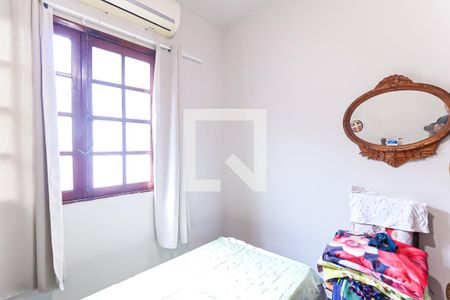 Quarto de casa para alugar com 3 quartos, 90m² em Quintino Bocaiúva, Rio de Janeiro