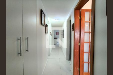 Corredor de apartamento à venda com 3 quartos, 132m² em Grajaú, Rio de Janeiro
