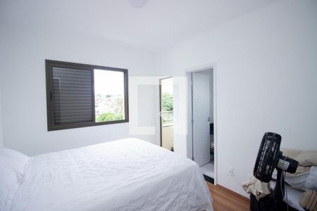 Quarto Suíte de apartamento para alugar com 2 quartos, 66m² em Centro, Contagem