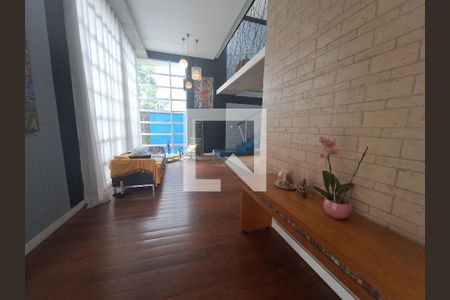 Casa de Condomínio para alugar com 4 quartos, 325m² em Jardim Residencial Suzano, Suzano