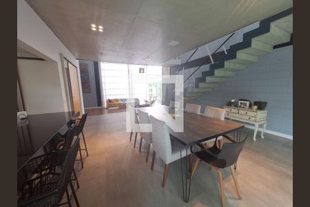 Casa de Condomínio para alugar com 4 quartos, 325m² em Jardim Residencial Suzano, Suzano