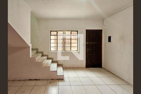 Sala de casa para alugar com 2 quartos, 80m² em Vila Sacadura Cabral, Santo André