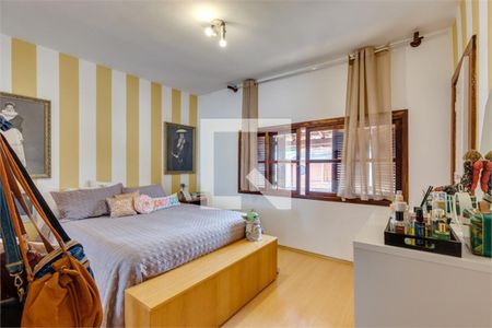 Casa de Condomínio à venda com 3 quartos, 111m² em Santo Amaro, São Paulo