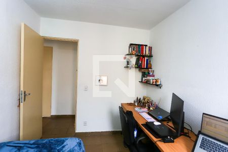 quarto 1 de apartamento à venda com 2 quartos, 50m² em Parque Pinheiros, Taboão da Serra
