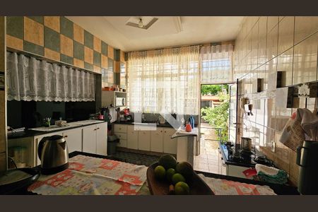 Casa para alugar com 4 quartos, 359m² em Santa Gertrudes, Jundiaí