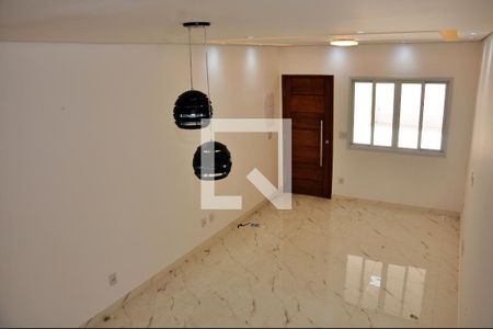 Detalhe - Sala de casa à venda com 3 quartos, 150m² em Vila Guedes, São Paulo