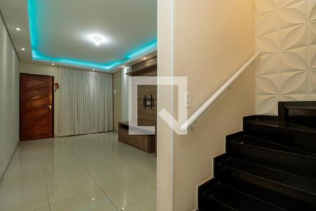 Sala de casa para alugar com 3 quartos, 135m² em Jardim Iva, São Paulo