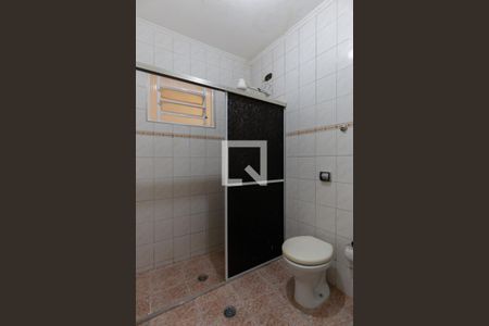 Banheiro de casa para alugar com 1 quarto, 75m² em Vila Continental, São Paulo