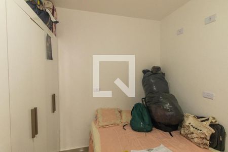 Quarto 1 de casa para alugar com 2 quartos, 42m² em Campo de Santana, Curitiba