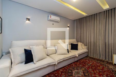 Sala de TV de casa de condomínio para alugar com 4 quartos, 529m² em Gran Park, Vespasiano