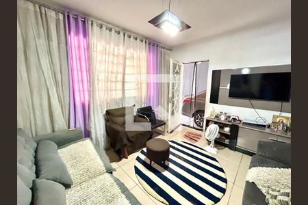 Sala Casa 1 de casa à venda com 6 quartos, 257m² em Jardim Almeida Prado, Guarulhos