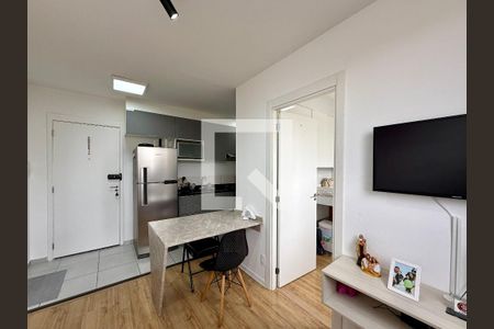 Sala de apartamento para alugar com 2 quartos, 35m² em Vila Inglesa, São Paulo