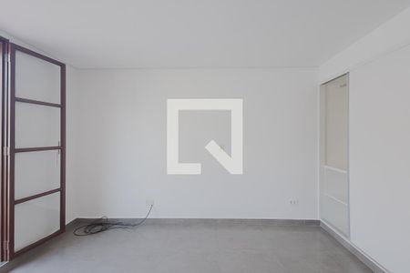 Quarto 2 de casa para alugar com 2 quartos, 64m² em Pinheiros, São Paulo