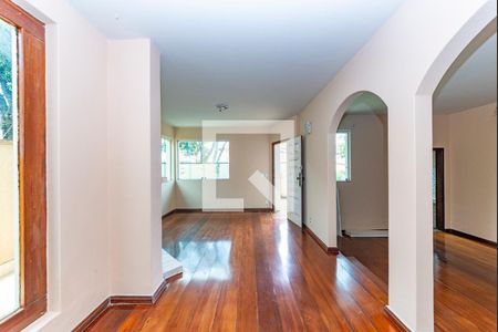 Sala 1 de casa para alugar com 4 quartos, 309m² em Santa Lúcia, Belo Horizonte