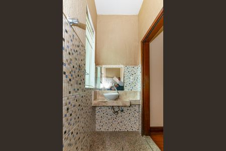 Lavabo de casa para alugar com 4 quartos, 309m² em Santa Lúcia, Belo Horizonte