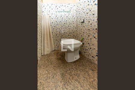 Lavabo de casa para alugar com 4 quartos, 309m² em Santa Lúcia, Belo Horizonte