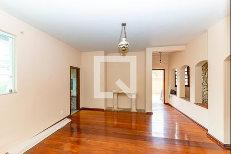 Sala 2 de casa para alugar com 4 quartos, 309m² em Santa Lúcia, Belo Horizonte