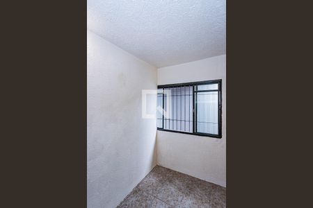 Quarto 2 de casa para alugar com 2 quartos, 100m² em Vila Iorio, São Paulo