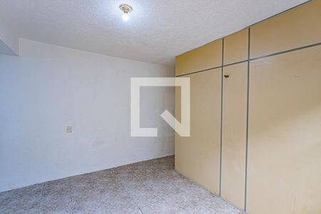 Sala de casa para alugar com 2 quartos, 100m² em Vila Iorio, São Paulo