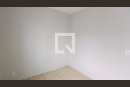 Quarto 2 de apartamento para alugar com 2 quartos, 48m² em Parque Santa Rosa, Suzano