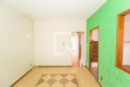 Quarto 1 de casa para alugar com 2 quartos, 100m² em Rocha Miranda, Rio de Janeiro